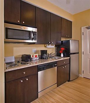 Towneplace Des Moines Urbandale Hotel